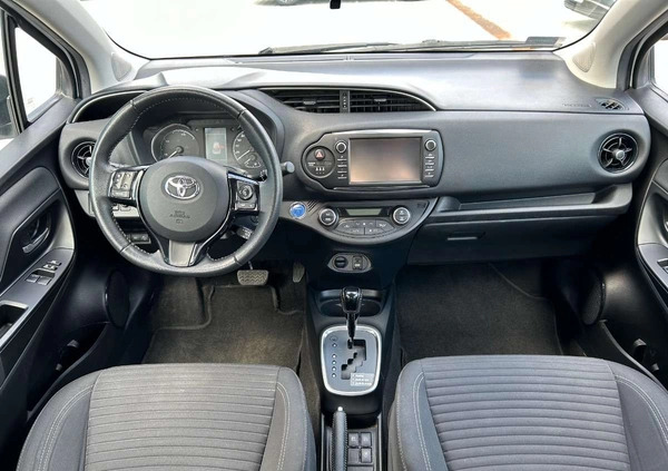 Toyota Yaris cena 59900 przebieg: 79497, rok produkcji 2018 z Głubczyce małe 436